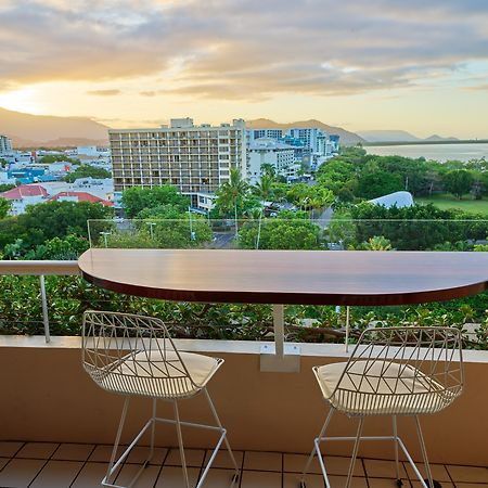 Hilton Cairns Hotel Exterior photo View from the balcony of a suite at the Sheraton Hotel, Townsville