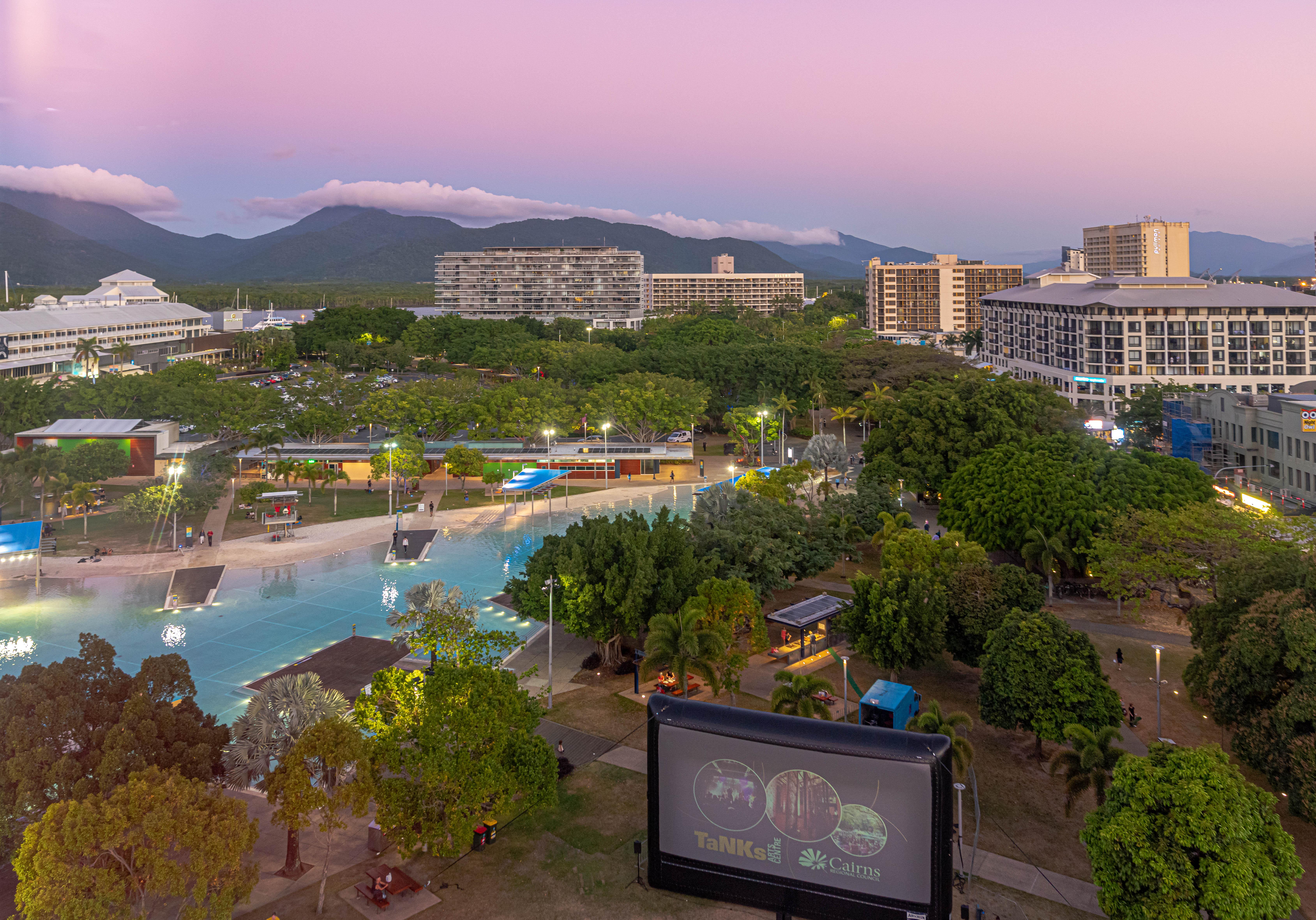 Hilton Cairns Hotel Exterior photo The Strand, Townsville